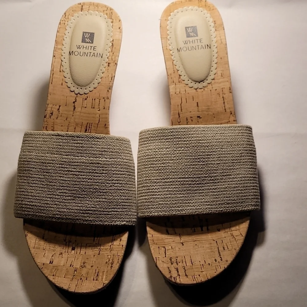 White Mountain Women's Wedged Slipons